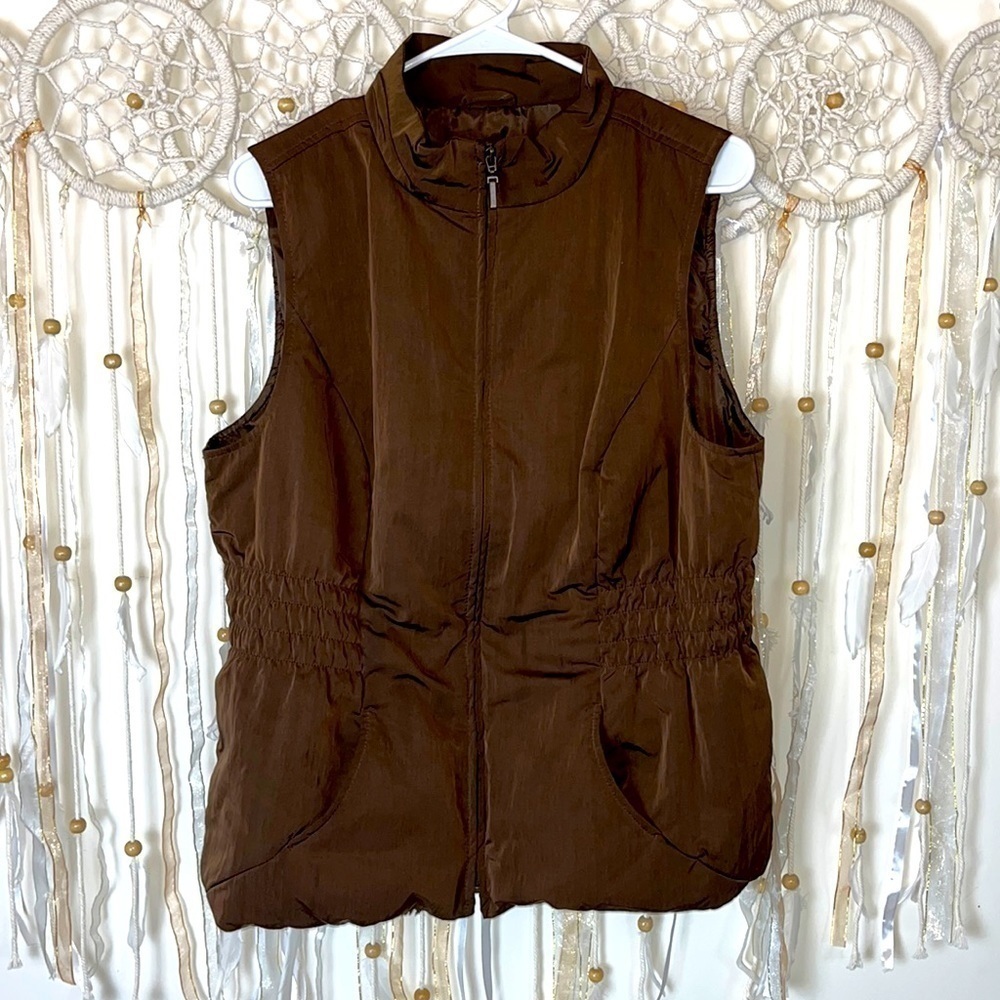 Charter Club brown puffer vest. Size large petite.